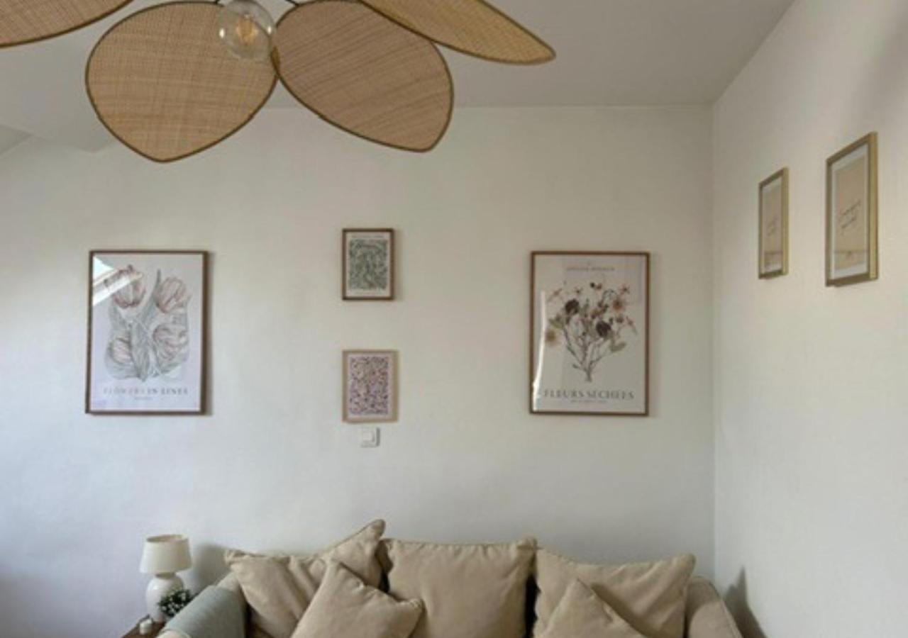 Le Fleuri - Reims - Wifi Gratuit - Quartier Calme Lägenhet Exteriör bild