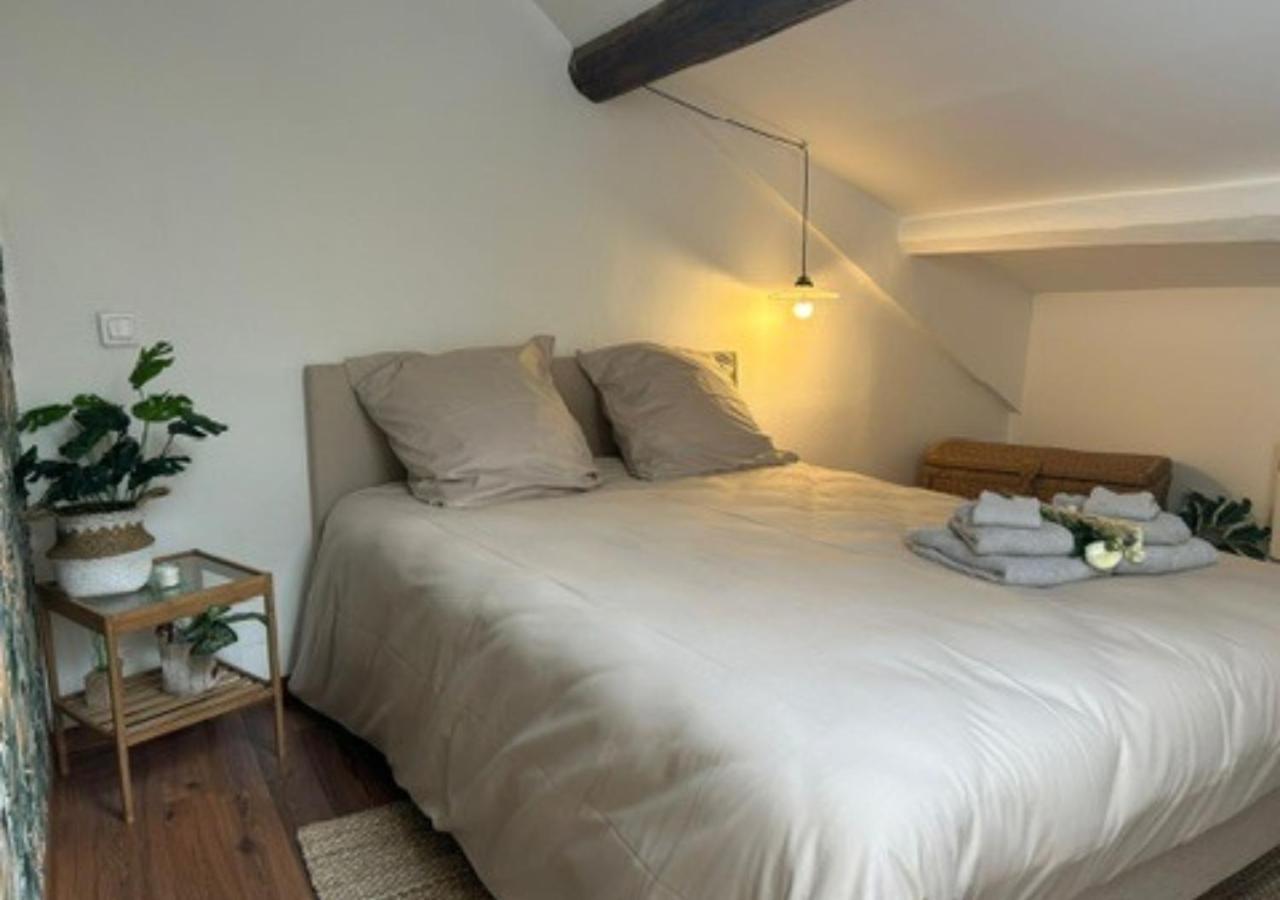 Le Fleuri - Reims - Wifi Gratuit - Quartier Calme Lägenhet Exteriör bild