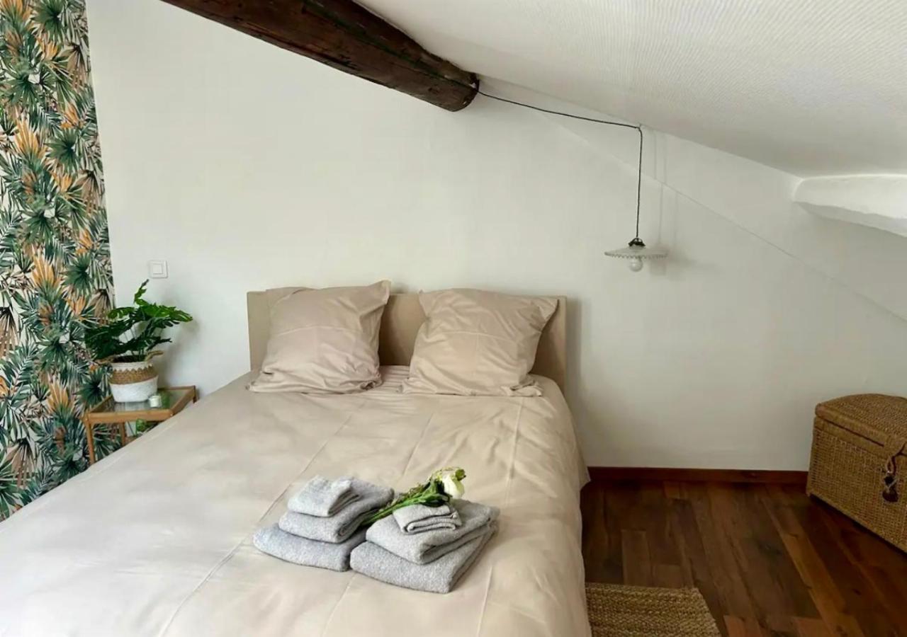 Le Fleuri - Reims - Wifi Gratuit - Quartier Calme Lägenhet Exteriör bild